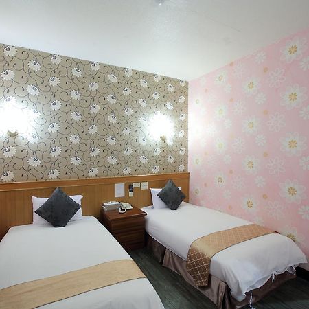Chiayi Crown Hotel Eksteriør billede