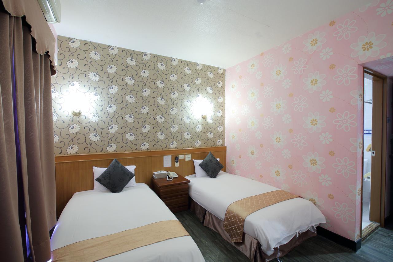 Chiayi Crown Hotel Eksteriør billede