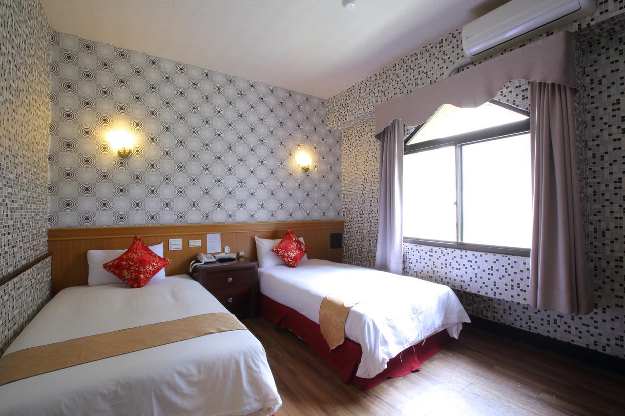 Chiayi Crown Hotel Eksteriør billede