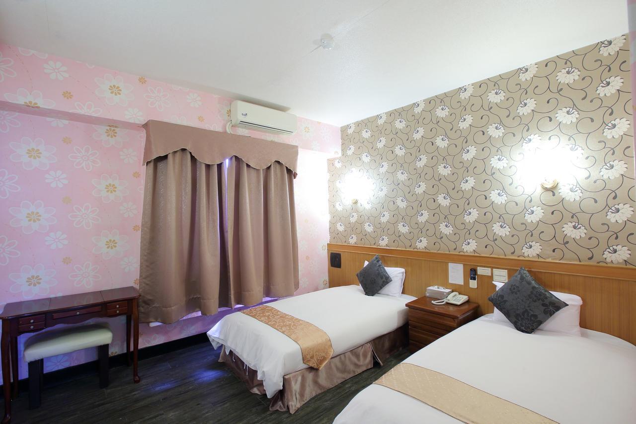 Chiayi Crown Hotel Eksteriør billede