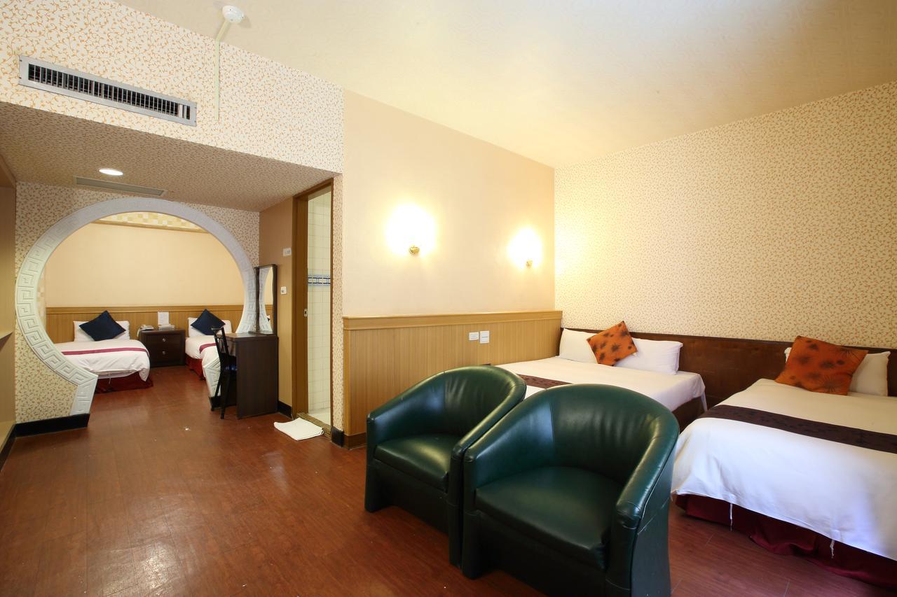 Chiayi Crown Hotel Eksteriør billede