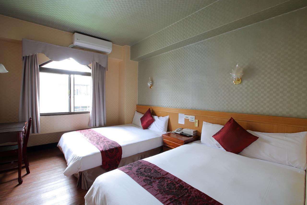 Chiayi Crown Hotel Eksteriør billede
