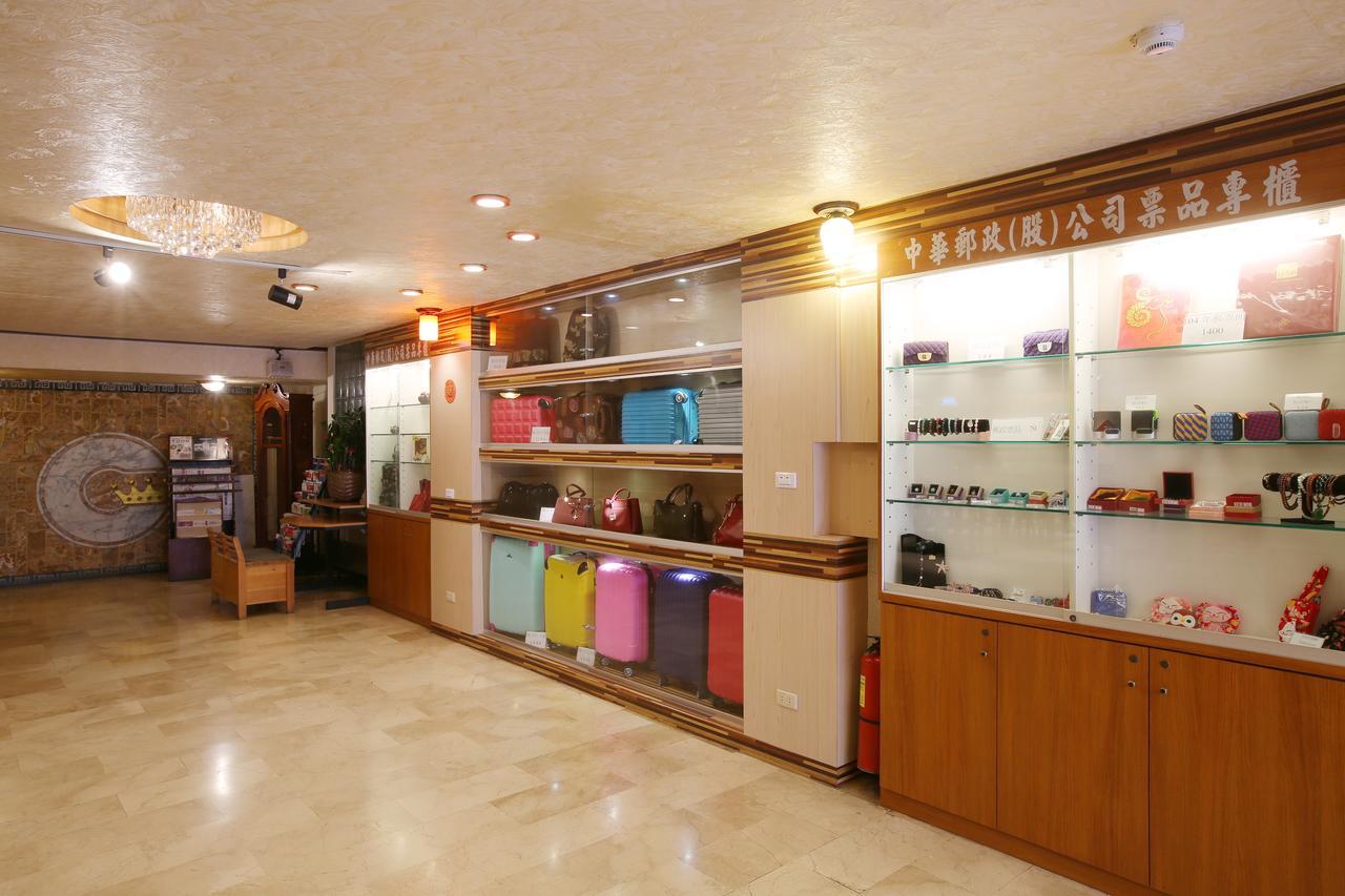 Chiayi Crown Hotel Eksteriør billede