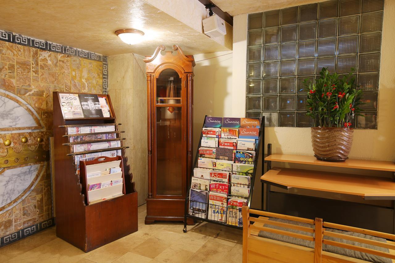 Chiayi Crown Hotel Eksteriør billede