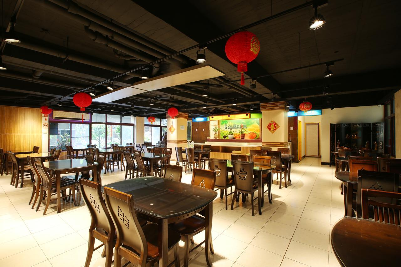Chiayi Crown Hotel Eksteriør billede