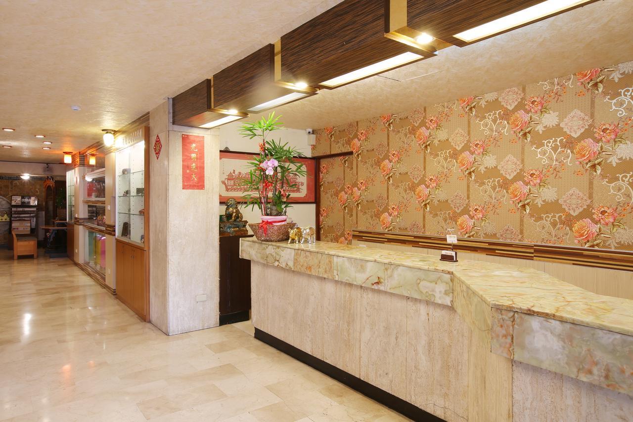 Chiayi Crown Hotel Eksteriør billede