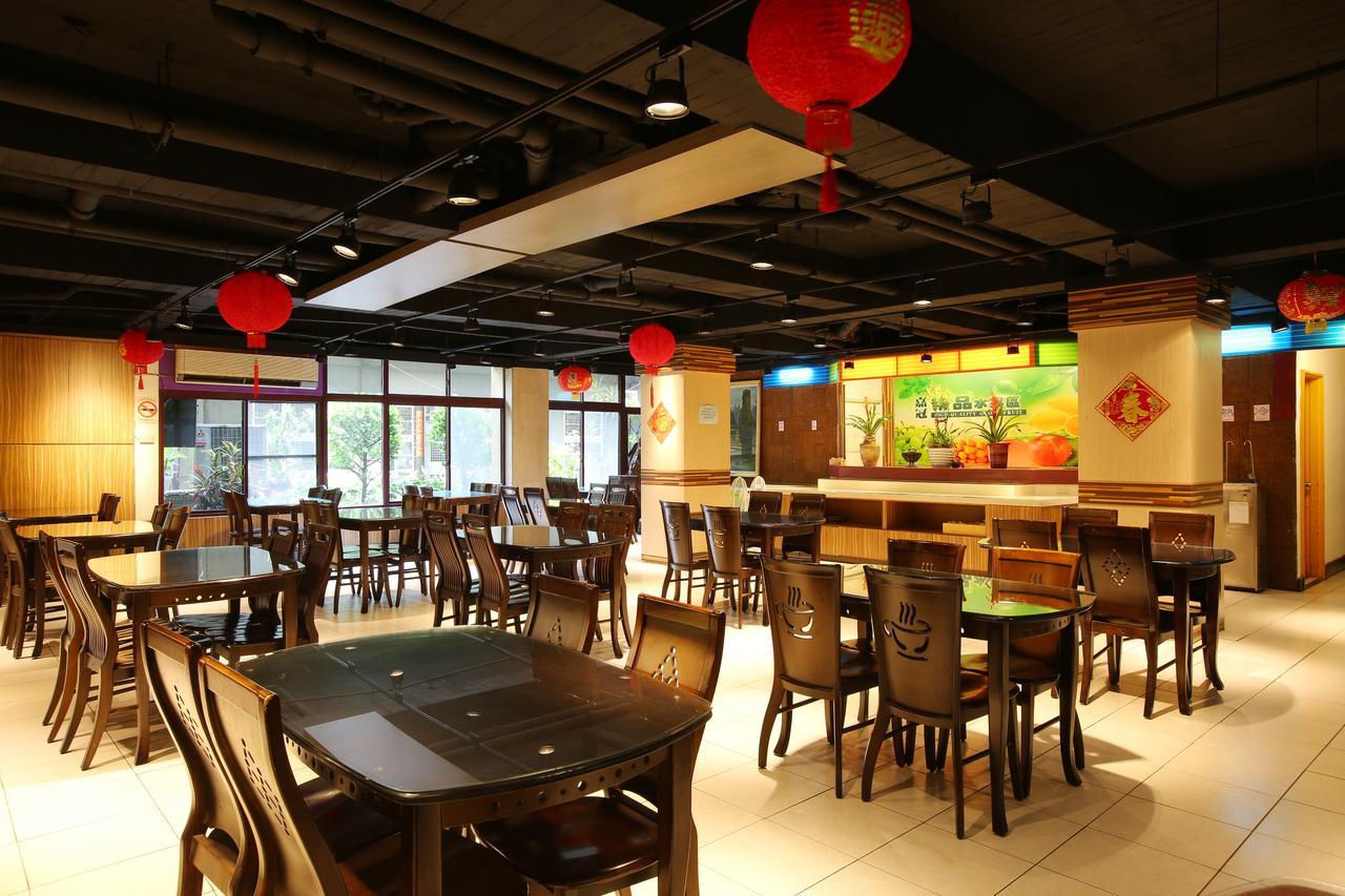 Chiayi Crown Hotel Eksteriør billede